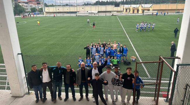 Aliağa Belediyesi Helvacı spor U-15 Futbol Takımı Adını Finallere Yazdırdı