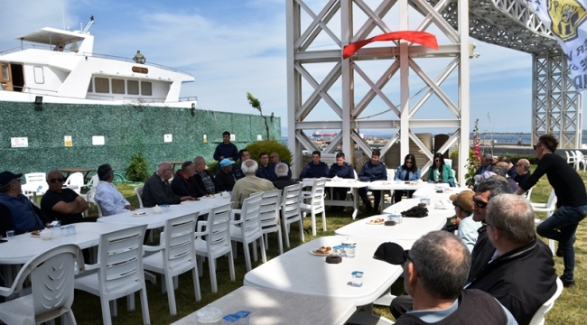 Aliağa'da balıkçıları bilgilendirme toplantısı