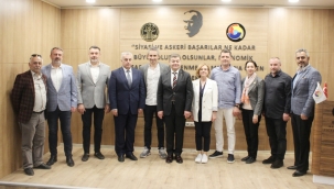 İYİ PARTİ İZMİR MİLLETVEKİLİ ADAYLARI BERTO'YU ZİYARET ETTİ