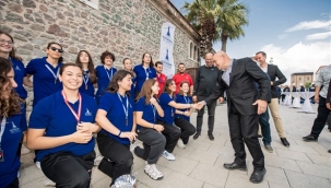 İzmir'de sporcular afet gönüllüsü oluyor