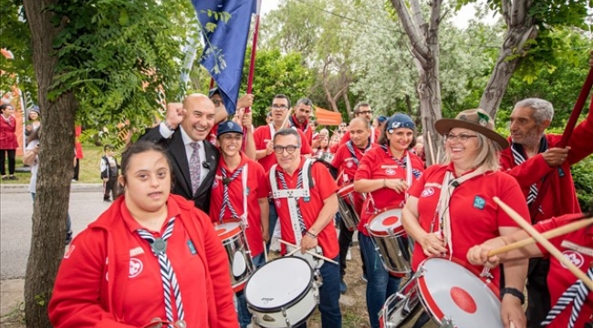 Kalbi sizinle atan bir belediye başkanınız var