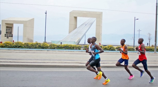 Maraton İzmir heyecanı başladı