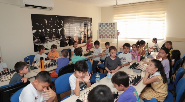 Aliağa Belediyesi Satranç Kulübü'nden Yıl Sonu Turnuvası