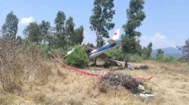 İzmir Selçuk'ta özel bir uçak araziye düştü: 2 yaralı