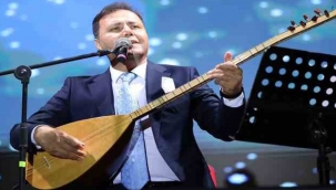 Orhan Hakalmaz Bergama'yı mest etti