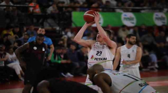 Peyton Aldridge, bir sezon daha Petkimspor'da