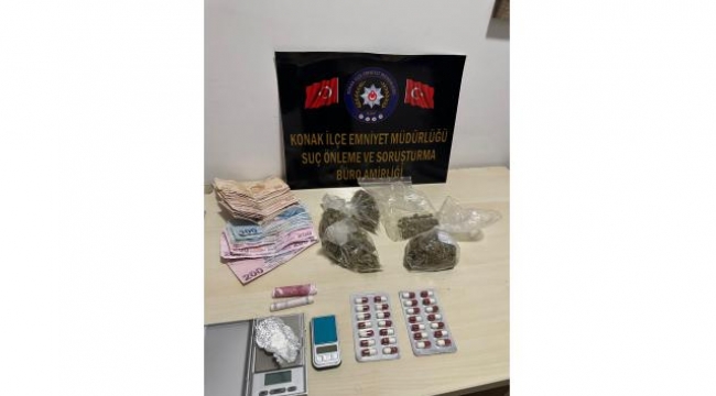 Satışa hazır uyuşturucu maddelerle İzmir polisine yakalandılar