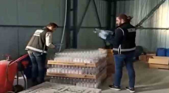İzmir'de tonlarca sahte etil alkol ele geçirildi