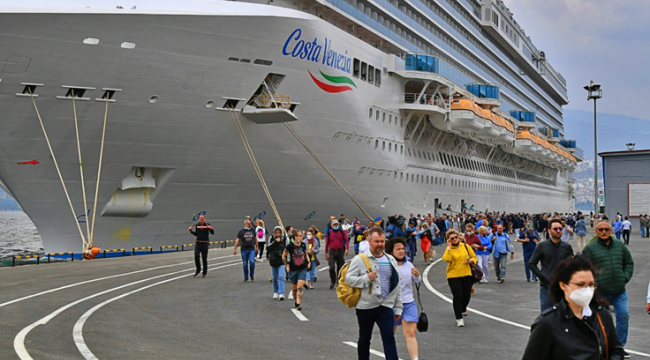 İzmir turizminde tarihi rekor 