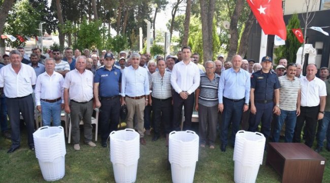 Manisa'da 100 bin sepetin dağıtımı Saruhanlı'da başladı