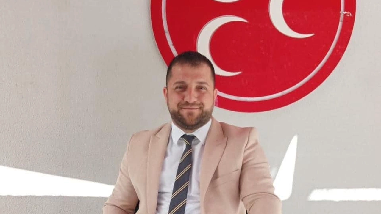MHP İzmir İl Başkan Yardımcısı görevinden istifa etti! İl Başkanına zehir zemberek sözler