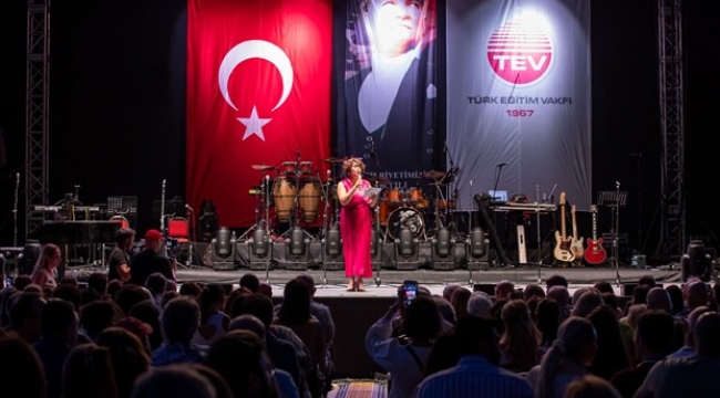 Soyer: İzmir el ele vermeyi en çok başaran kenttir 
