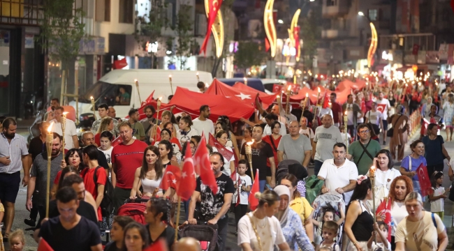 Büyük Zafer'in 101. Yaşı Aliağa'da Coşkuyla Kutlandı