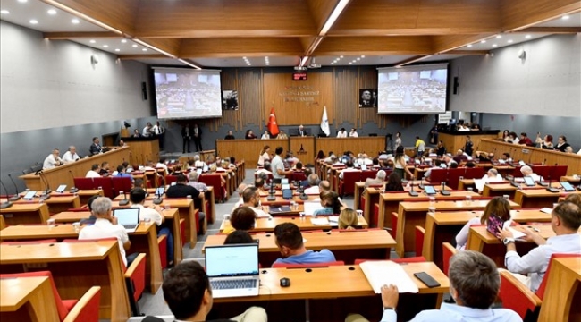 Büyükşehir Meclisi'nden Başkan Soyer'e yetki