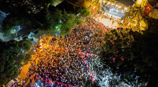 İzmir Kınık'ta 30 Ağustos 'Zafer Konseri' ile kutlandı