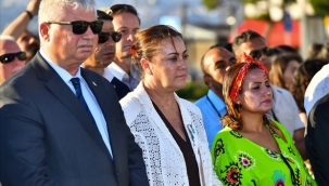 Nazi katliamında hayatını kaybeden Romanlar İzmir'de anıldı