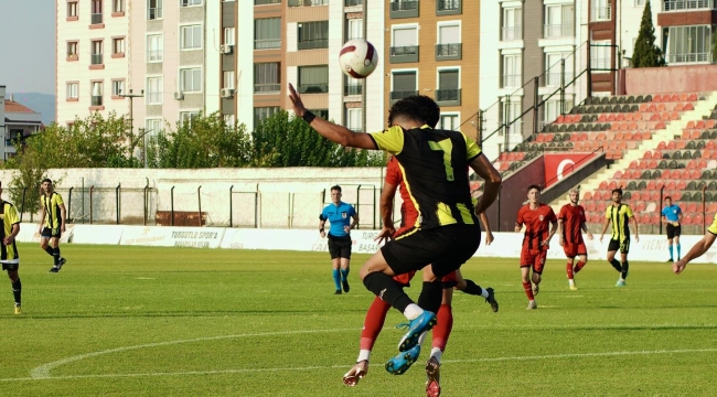 Turgutluspor: 1 - Aliağa FK: 2