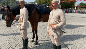 101'inci yılında İzmir'in kurtuluşu canlandırıldı