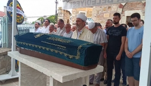 Foça Efsane Muhtarını Uğurladı