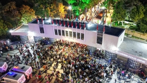 İzmirliler kurtuluş gününde İzmir Fuarı'na akın etti