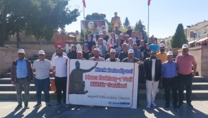 Kınık Belediyesi'nden vatandaşlara ücretsiz Hacı Bektaş-i Veli Gezisi