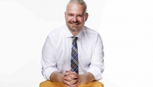 Pehlivan'dan öğrencilere dijital eğitim desteği