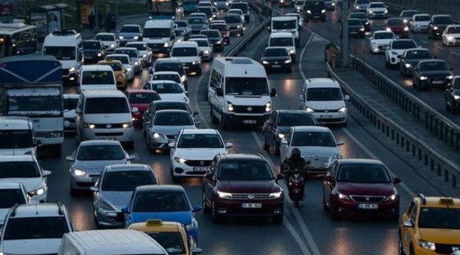 Trafiğe 235 bin 317 taşıt daha eklendi