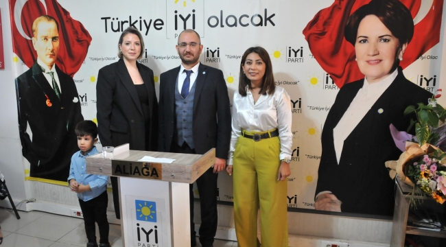 İYİ Parti'li Gültekin , Belediye Başkan aday adaylığını açıkladı