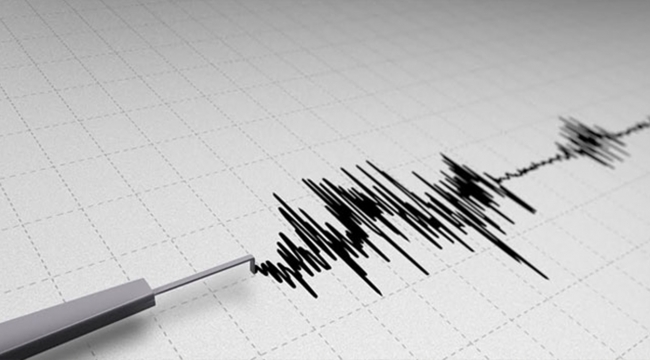 İzmir'de 3.7 büyüklüğünde deprem oldu