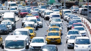 İzmir'de araç sayısı geçtiğimiz yıla göre arttı