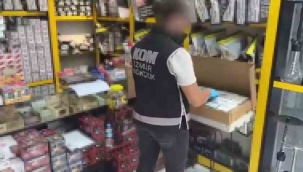İzmir'de sigara kaçakçılarına ve sahte alkol imalathanesine operasyon