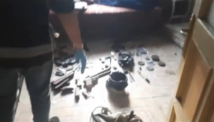 İzmir'de yasa dışı silah ticareti yapan 3 ayrı çete çökertildi