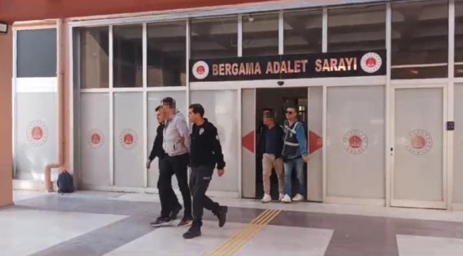 Polisi görüp attıkları poşetten uyuşturucu çıktı