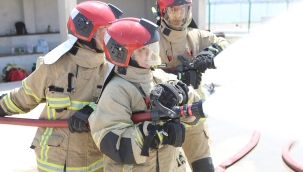 Tüpraş Uluslararası Sertifikalı Yangın Eğitimleri Veriyor