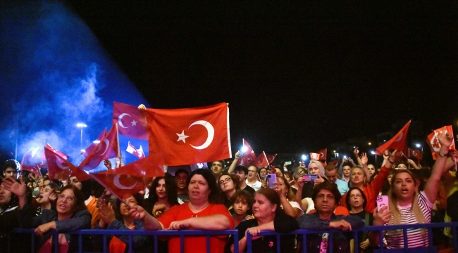 Ünlü sanatçı Nilüfer'den İsrail katliamına tepki