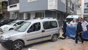 Buca'da sokakta sıkıştırdıkları araca kurşun yağdırdılar