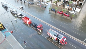 İzmir'de deniz 1 metre yükseldi