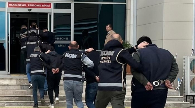 İzmir'de eğlence mekanındaki silahlı kavgada 7 gözaltı