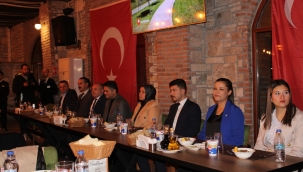 Aliağa'da MHP'den Birlik Ve Dayanışma Yemeği