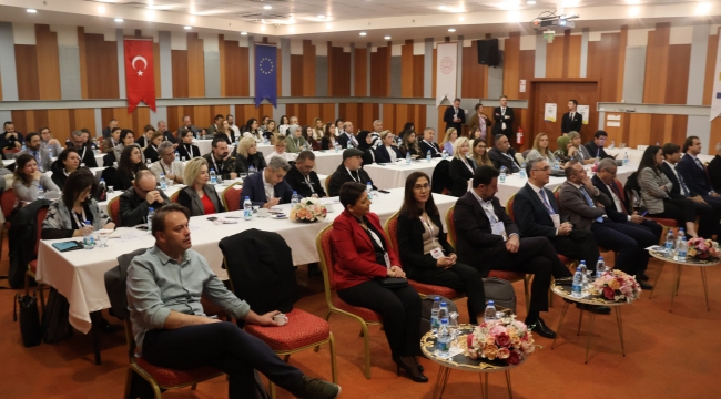 Avrupa Yetişkin Öğrenimi Gündemi Proje Toplantısı İzmir'de Yapıldı