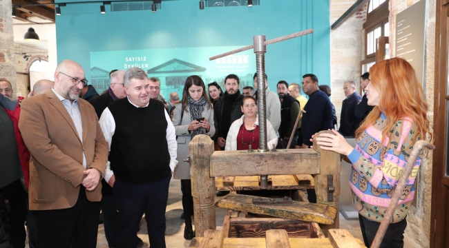 Buğra Gökce örgüt ve halkla buluştu: Ben sadece İzmir'in adamıyım!