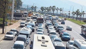 İzmir'de trafiğe kayıtlı araç sayısı 1 milyon 785 bin 932 oldu