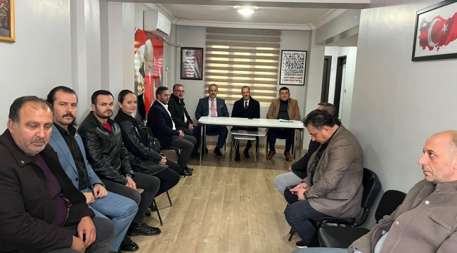 MHP'li Osmanağaoğlu'ndan Menemen İlçe Teşkilatına Ziyaret 