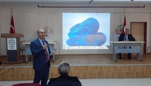 Aliağa'da eğitim ve öğretimlerini sürdüren Meslek Eğitim Liseleri'nin tanıtımı yapıldı.