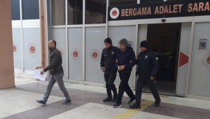 Bergama 'da uyuşturucu tacirinin evine polis baskını