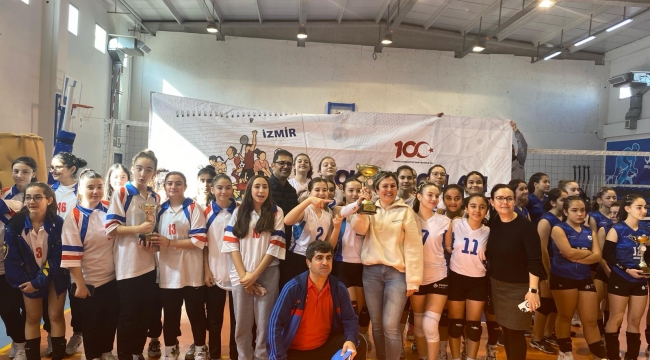 Aliağa'da Voleybol Heyecanı!