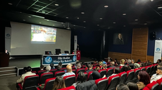 Aliağa Ülkü Ocakları'ndan Sınav Başarısı Kaygı Yönetimi ve Uyuşturucu ile Mücadele Semineri