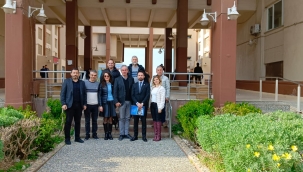 Atatürk'e hakaret edenlere Eğitim-İş 7 Nolu Şubesinden suç duyurusu