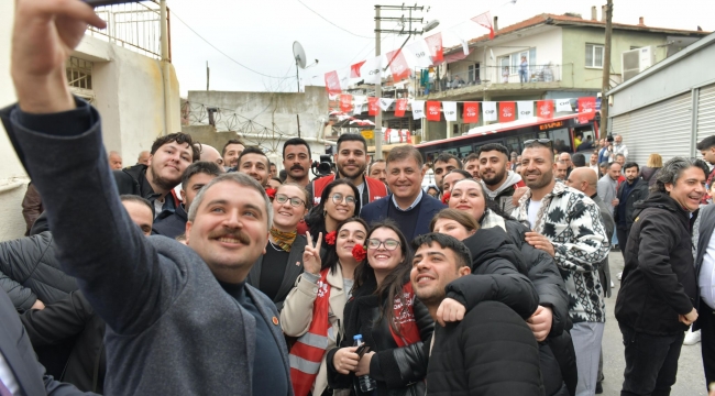 Başkan Tugay, Roman yurttaşlarla buluştu.... Romanlar hak ettiği hizmeti alacak!