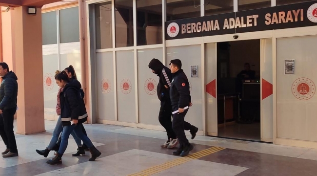 Bergama'da Torbacı sevgililer kıskıvrak yakalandı